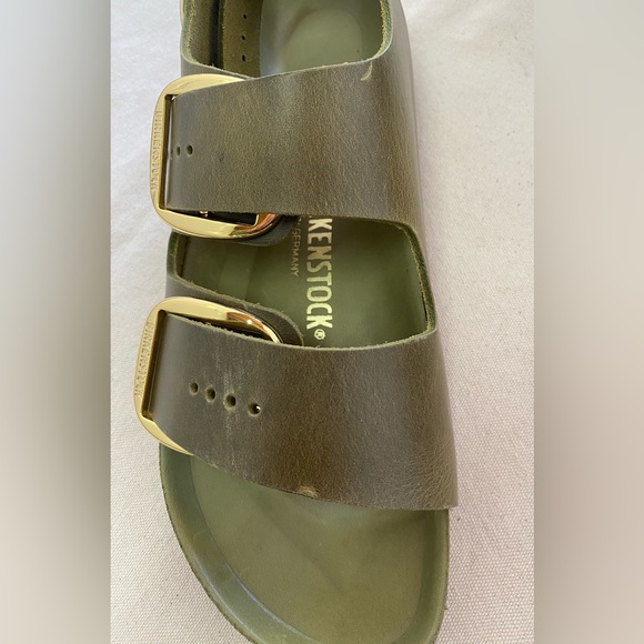 Birkenstock Milano Big Buckle Olive Green Sandals with Gold Hardware Accents W11 - Picture 10 of 11